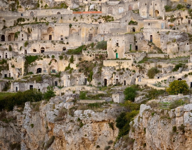 maisons troglodytes des saasi de matera dans la région de la basilicate