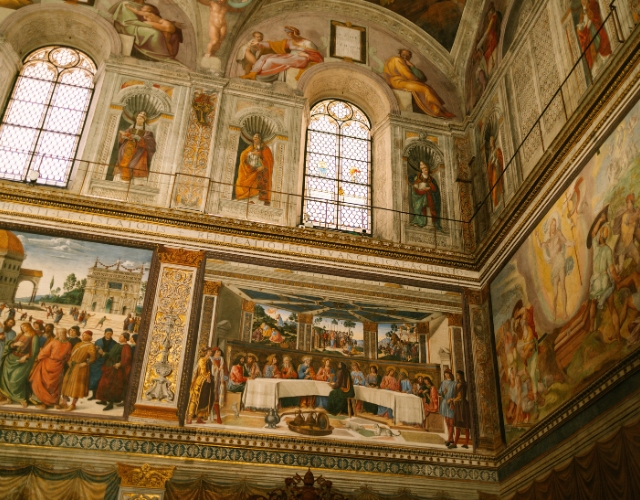 peintures à l'intérieur de la chapelle sixtine au vatican - rome