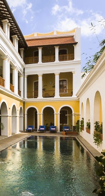 palais de mahe hotel