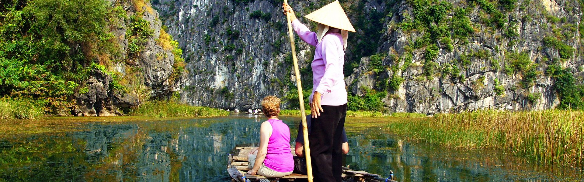 balade en barque sur la baie d'halong