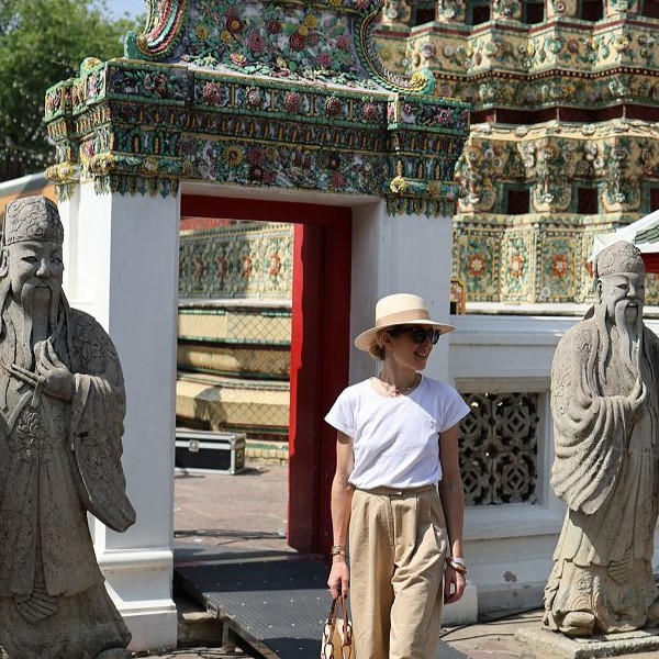 AMPLITUDES x THEBABOOSHKA : DES FLEURS AUX RACINES