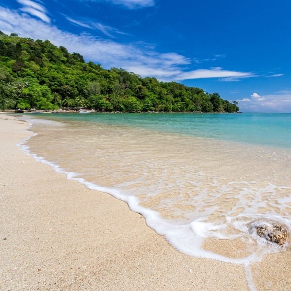 circuit la baie de phang nga en catamaran