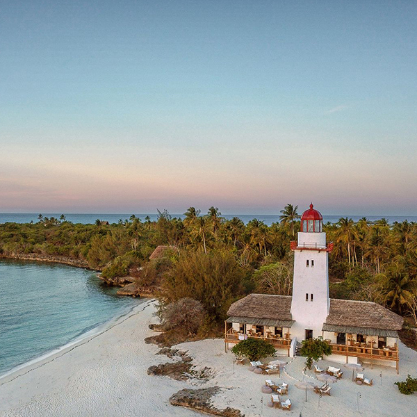 circuit terres insolites du sud - phare et plage de Fanjove Island en Tanzanie