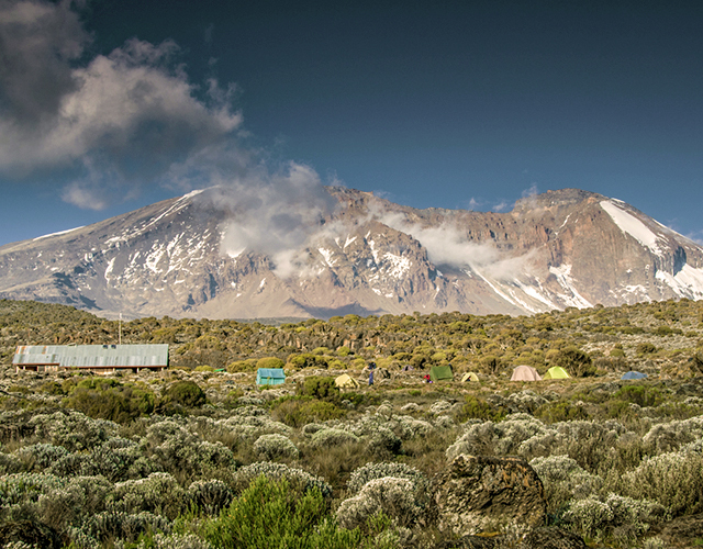 Campement au mythique Kilimandjaro