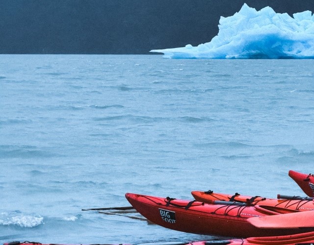 kayak au lago grey en patagonie chilienne 