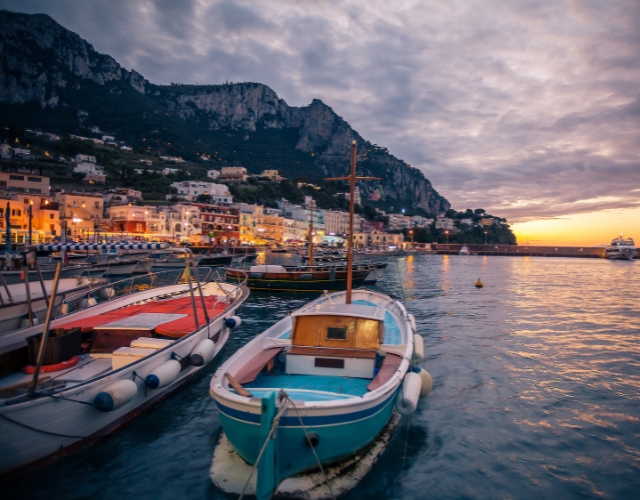 sortie en bateau privé de type gozzo à capri