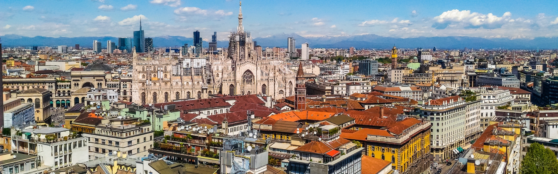 vue aérienne du centre ville de milan en italie